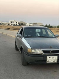 ئۆپڵ ڤیکترا مۆدیل 1990 گێڕ عادی گێڕ و مەکینە بەشەرت لێدراوی نییە سەنەو...