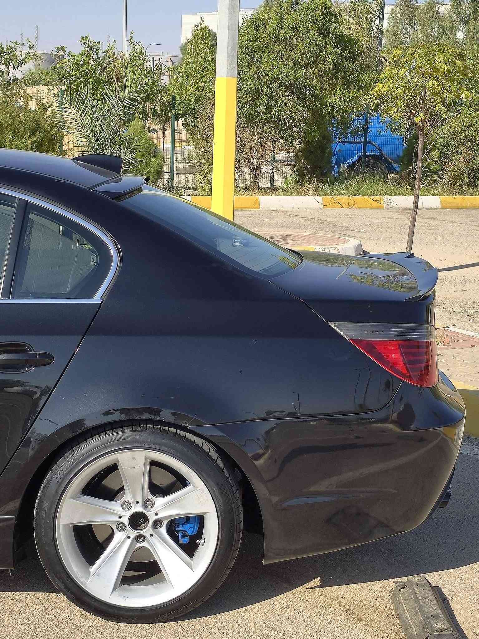 السلام عليكم
کوردی/عربي

BMW 530i 2008 خلیجی چاووبرۆ
 بێ دەعم تەنها یەک چەمەلەغی دواوە بۆیاخە، کەمێک کاڵبوونەوەی هەیە، ڕەسمی سۆنەرەکەیم داناوە
مەکینەی N52B30 نۆزڵ کورتی مەرغوب
کوشن جلد و میمۆری
سەقف سڵاید
ویلی هامان 18 دوو سایز
بیلاد ٥ پەردە
شاشە گەورە و ماوس
پێشی تازە داگیراوە بێ تەقە و ڕەقەیە
پلاک و هایدرۆلیکی گێڕ و ئەکسلی تازە گۆڕاوە
هەموو مەسروفێکی کراوە
تەبرید و کارەبایی و گێڕ و مەکینەی بە شەرت
نرخی ١١٠ مەجالێکی کەم
ڕەقەم هەولێرە بە ناوی خۆمەوەیە هەزە و سەنەوی تازەیە
لە سلێمانیم
***********

بي ام ميماتي 530 موديل 2008 خليجي

سياره نظيفه بدون حادث بدون تبديل فقط جاملغ خلفي صبغ، سونار بالمنشور 

محرك N52B30 نوزل قصير
كشنات جلد كهرباء - ميموري
 ويل هامان ١٨ توسايز
سقف سلايد
 برده  خلفيه بلادي
حداديه السياره جديد
بلكات و زيت اكسل و كير مبدل
تبريد ثلج
ماوس شاشه
شاشه اعطال حجم كبير
سياره حلوه ونظيفه بدون اي مصرف
رقم سياره اربيل بأسمي هزة و سنوي جديد

سعر ١١٠ و مجال قليل
مكان سياره/ السليمانية 
***********
