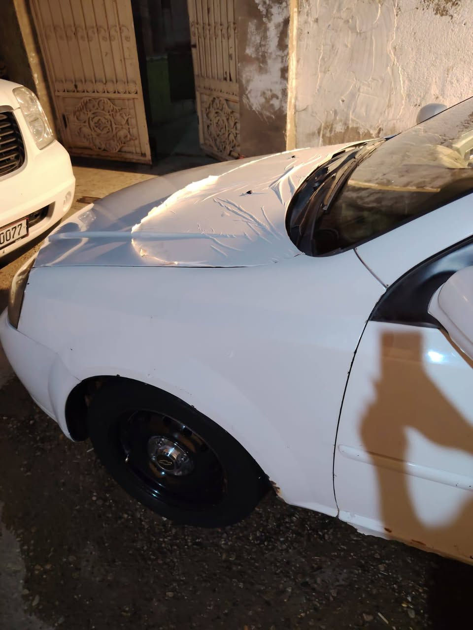 السلام عليكم اوبترا مديل ٢٠١٢ سياره حلوه وجاهزه حداديه وتخم تاير ومكينه وكير وتبريد سياره بيها ملاحضات بسيطه. ***********
