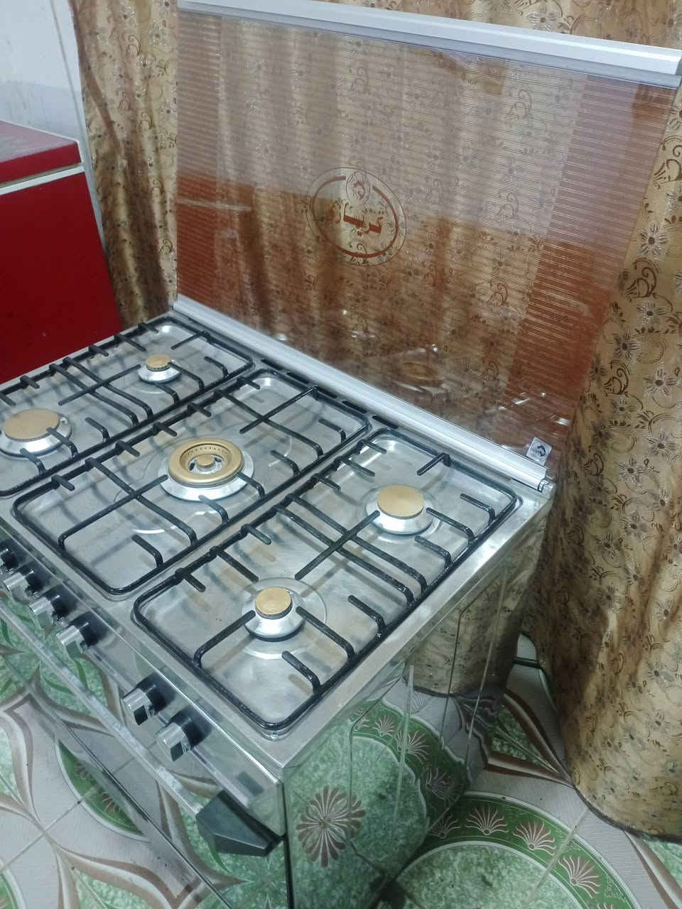 طباخ • للبيع • زين القوس