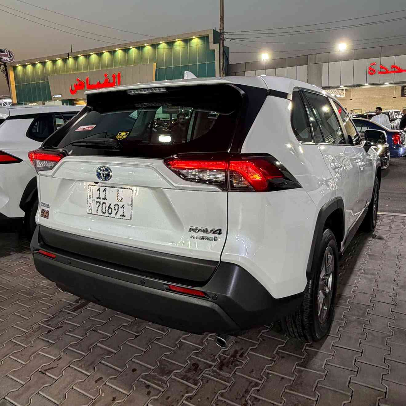 🚗 راف فور 2024
محرك 2500 هايبرد
خليجي ياباني أصلي (عبد اللطيف جميل)

✨ المواصفات:
✔️ محرك 2500 هايبرد
✔️ فور ويل AWD
✔️ مقاعد  بيجي 
✔️ حساسات خلفي + امامي
✔️ شاشة + كاميرا
✔️ رنقات 17 إنش
✔️ لايت فول زينون + LED
✔️ كروس سرعة 
✔️ باقي المواصفات المعروفة من تويوتا

📌 الحالة: مستخدم نظيف
📊 العداد: 28.000 كم فقط
🛡️ مكفولة بدون بارد او تبديل او صبغ

📍 العنوان: بغداد – معارض البياع / الشارع الرئيسي

📞 للحجز والاستفسار:
***********
***********
***********
***********
📮 لمعرفة السعر علق برقم (1)
