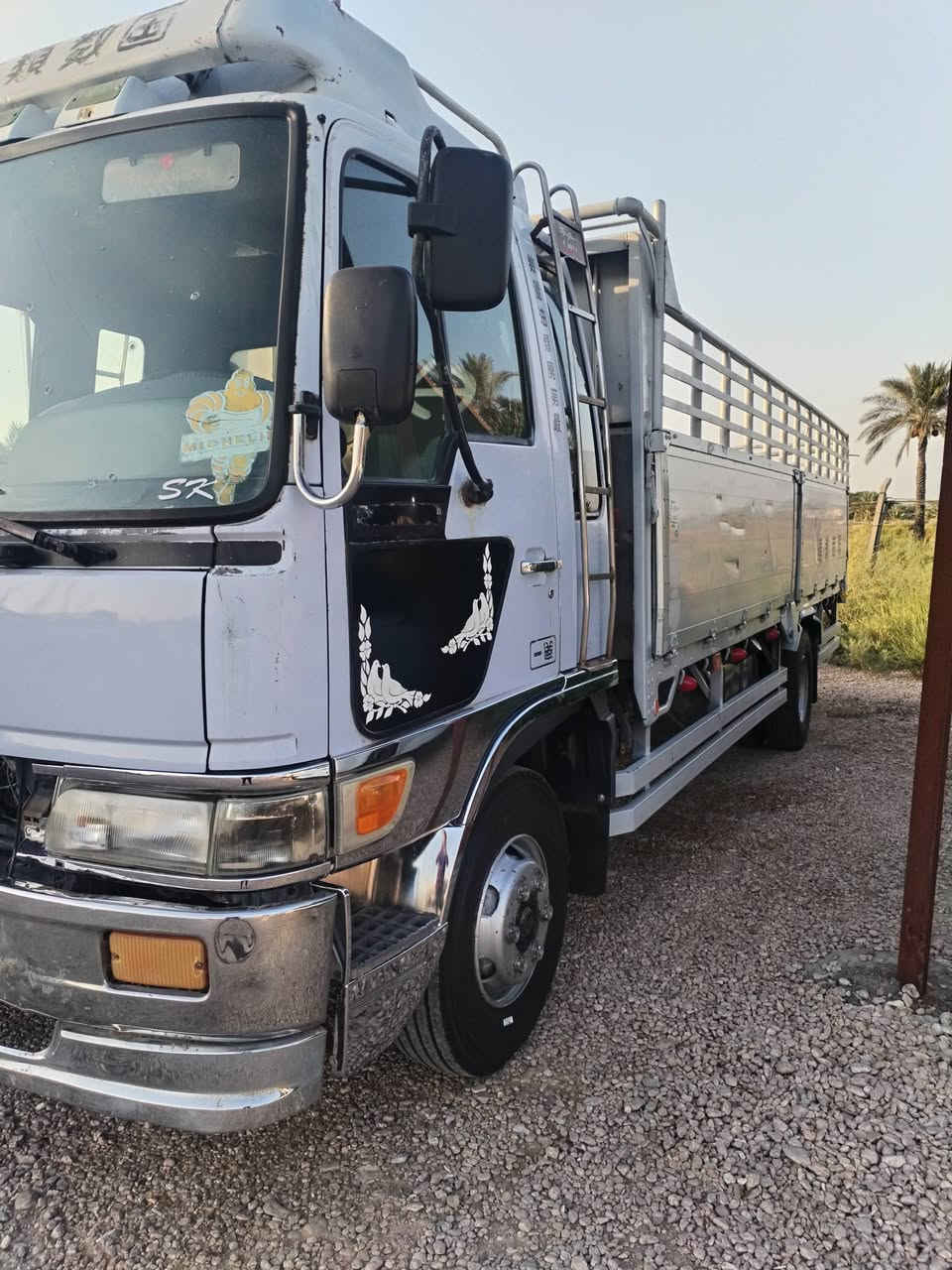 هينو طيره للبيع طول سته اله عشره مكينه 70 عادي لاصرف ولا بخار رقم بغداد مداور ثاني يوم سياره كبل للعمل مكلف بل نشر ***********
