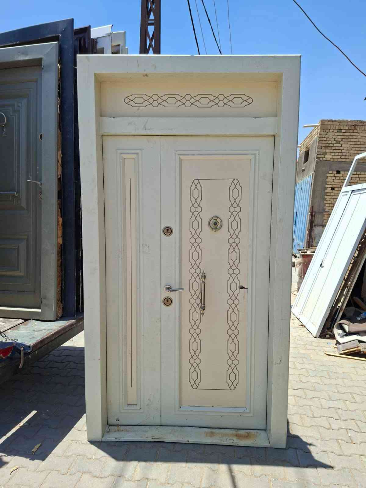بيبان حديد وشبابيك الامنيوم للبيع
العنوان.رميثة شارع المحافظ
***********
