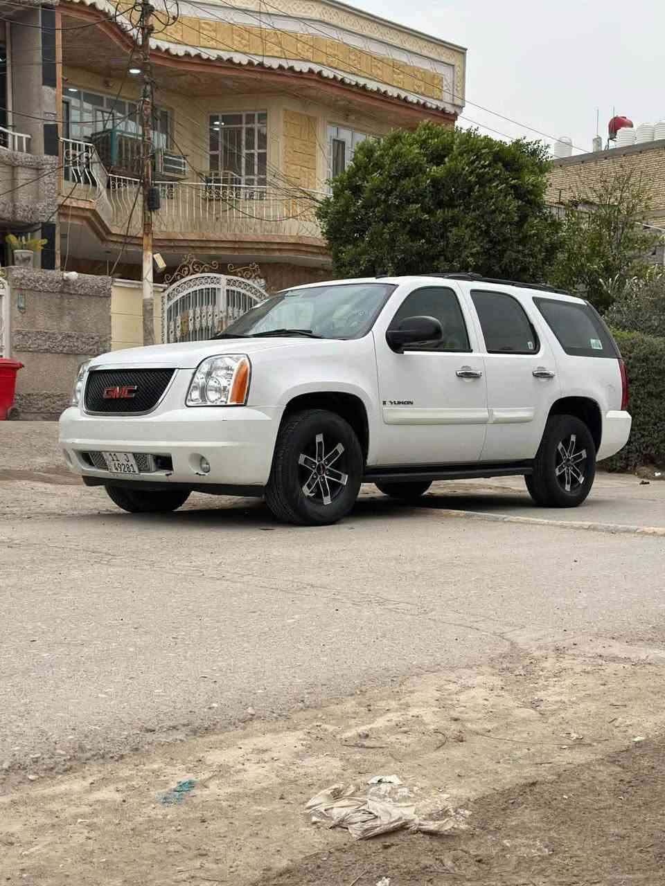 السلام عليكم اخوان
اقرة التفاصيل كلشي مذكور 
GMC Yukon 2009
جمسي يوكن 2009
رقم بغداد بأسمي
8سلندر 5300/ كير 1000
كير/مكينة/اكسل/خير من الله 
داخل جديد 
تبريد تتفأه 
تدفأه كشنات اربعة كشنات 
لايت زنون اصلي
تخم تاير جديد 
باتري جديد 
ويل كب 
مازدات وبلوجكتراا جدد
جامة إمامية جديدة
عبوة فيت مال كصة
بلكات نوزلات ادامة كاملة  
تحكم ستيرن 
كشنات كهربائي 
انضمه قيادة 
جهاز انذار  
السيارة خير من الله احلة من الصور متحتاج اي مصرف جاهزة 
السيارة مبدل بيها سقف قمارة فقط اذر عامود انترنيت واكع عليه من فوك ومبدل 
السيارة بيه قطع صبغ بدون اي ضربة ابيع عام 
السعر165$ وبي مجال 
بيع او مراوس حسب القناعة
بغداد قرب مرور الحسينية  
للاستفسار اتصل على رقم ***********
ويت ساب موجود
