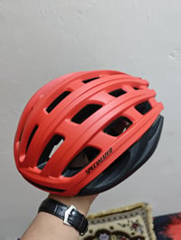 خوذة • SPECIALIZED • مقاس M ٥٤-٦٠