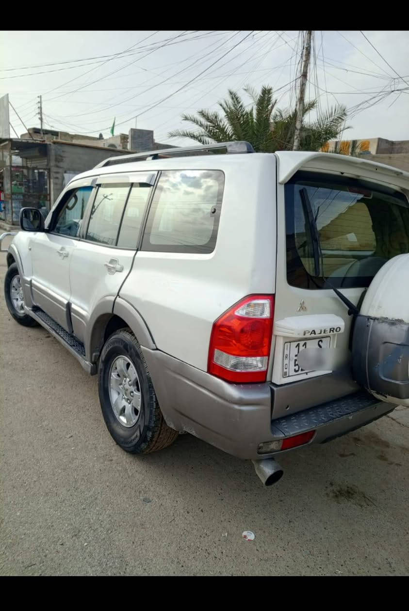 السلام عليكم مرخصت الادمن بيجيرو بغداد 2007 بسمي امداور ثاني يوم سياره مكفوله امنل ضربه بيها مكانات صبغ اثر اشخوك اوجراد كهربايتها كلها شغاله مكينه جديده منضومت تبريد كمله تخم تاير السعر 90 اوبيها مجال او امراوس حسب القناعه للتفاصيل اكثر اتصل اوبيك خير ودالل🌷 ***********
