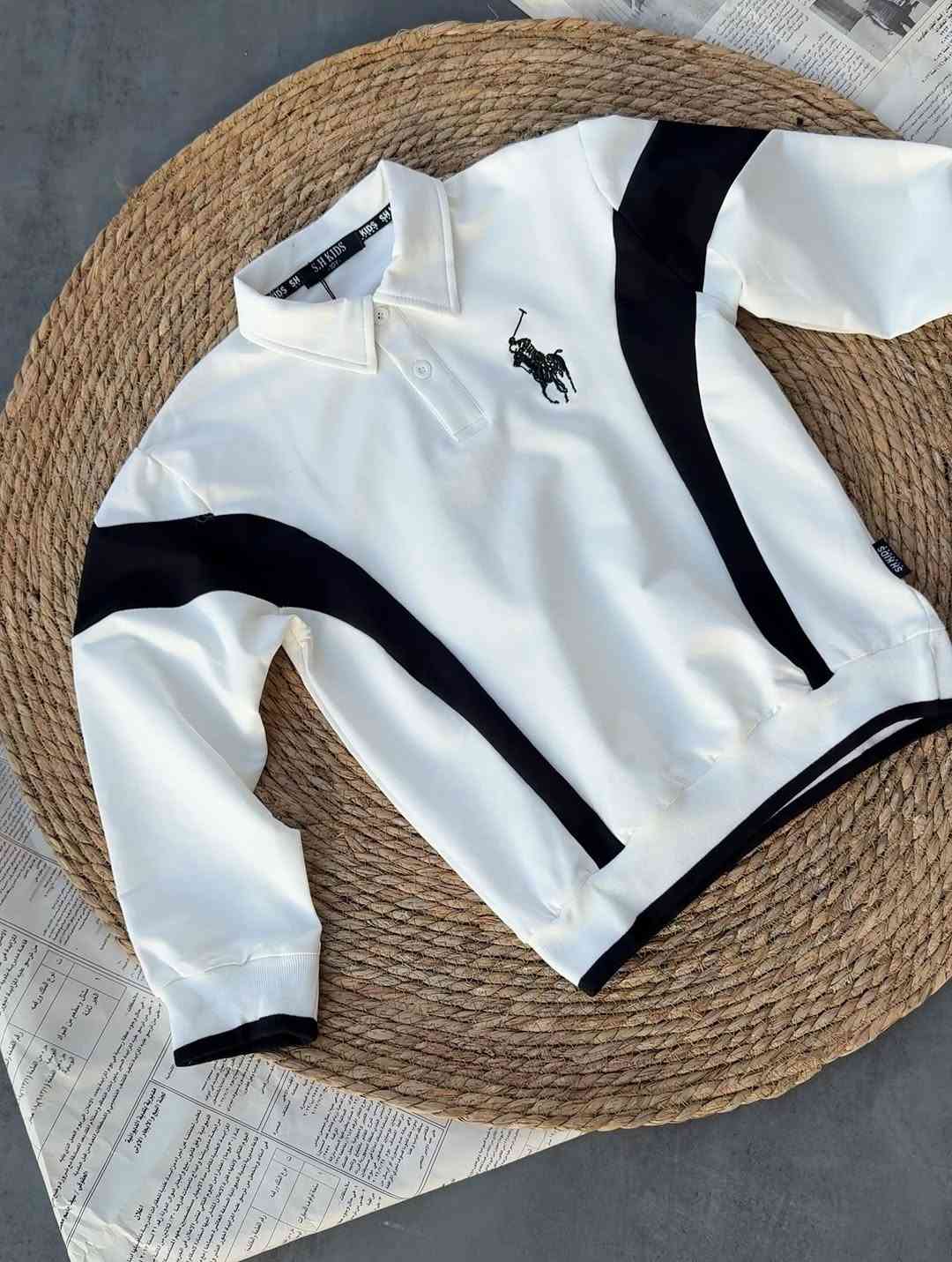 ⁨	⁨	🧥 تيشيرت بولو ولادي ستايل ودفا بنفس الوقت 🤍

متوفر بالألوان:
الابيض والماروني وبيجي

📏 القياسات: من 6سنوات إلى 12 سنة

خامة مريحة ولوك مرتب والطلعات ✨

📍 العنوان: السيدية – الشارع التجاري – بوتيك الفسيلة
📩 للطلب والاستفسار راسلونا خاص⁩⁩
