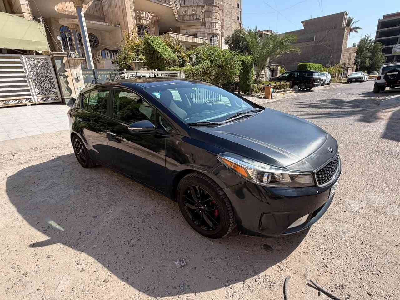 السلام عليكم... كيا فورتي وارد امريكي موديل 2018 مكفولة من الضرر ماعدى البنيد مبدل السيارة جديدة كلش رايدها ب 15،500 مليون 
***********
