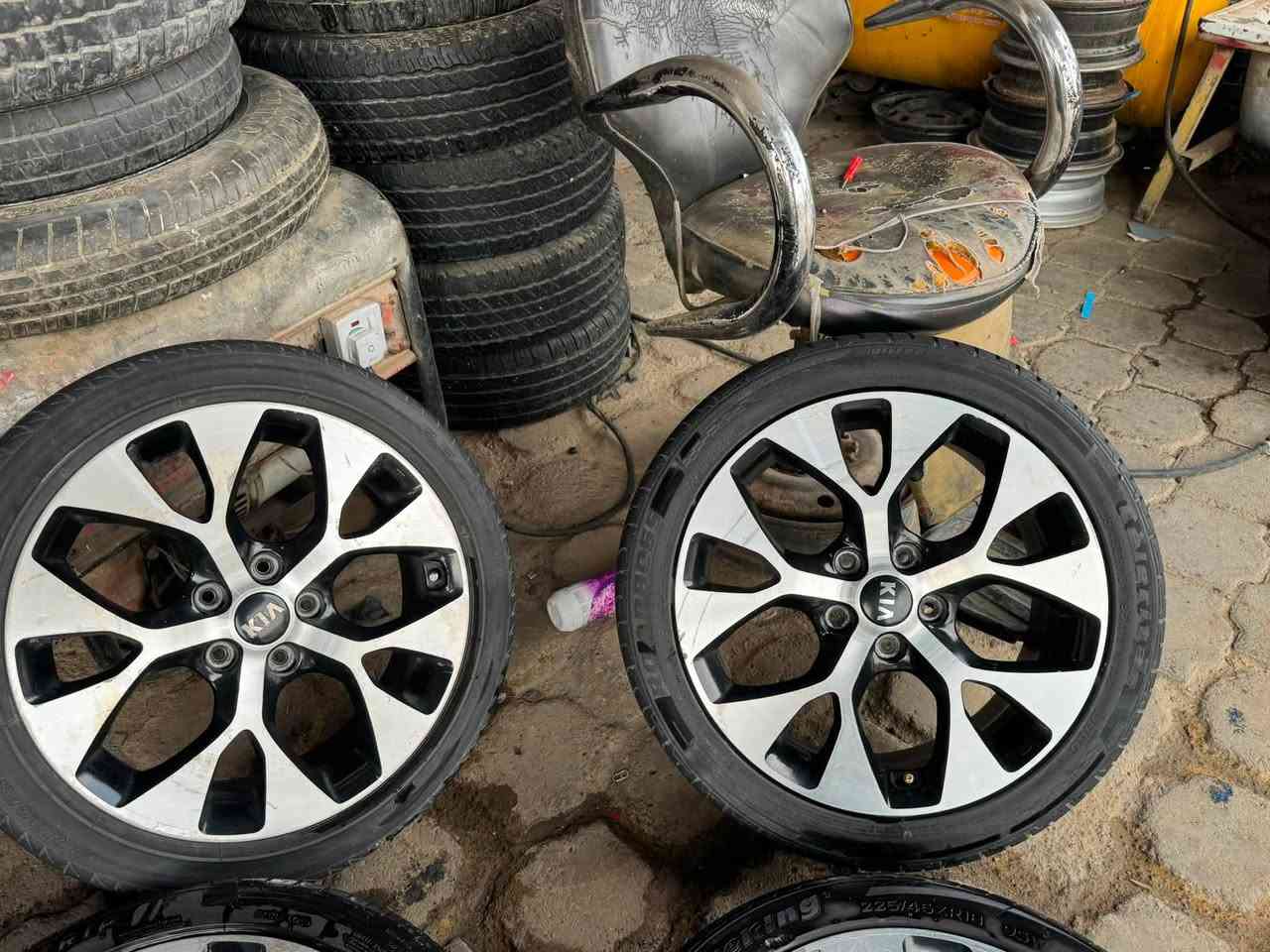 ويل وتاير • ٢٢٥/٤٥/١٨ • نضاف كلش