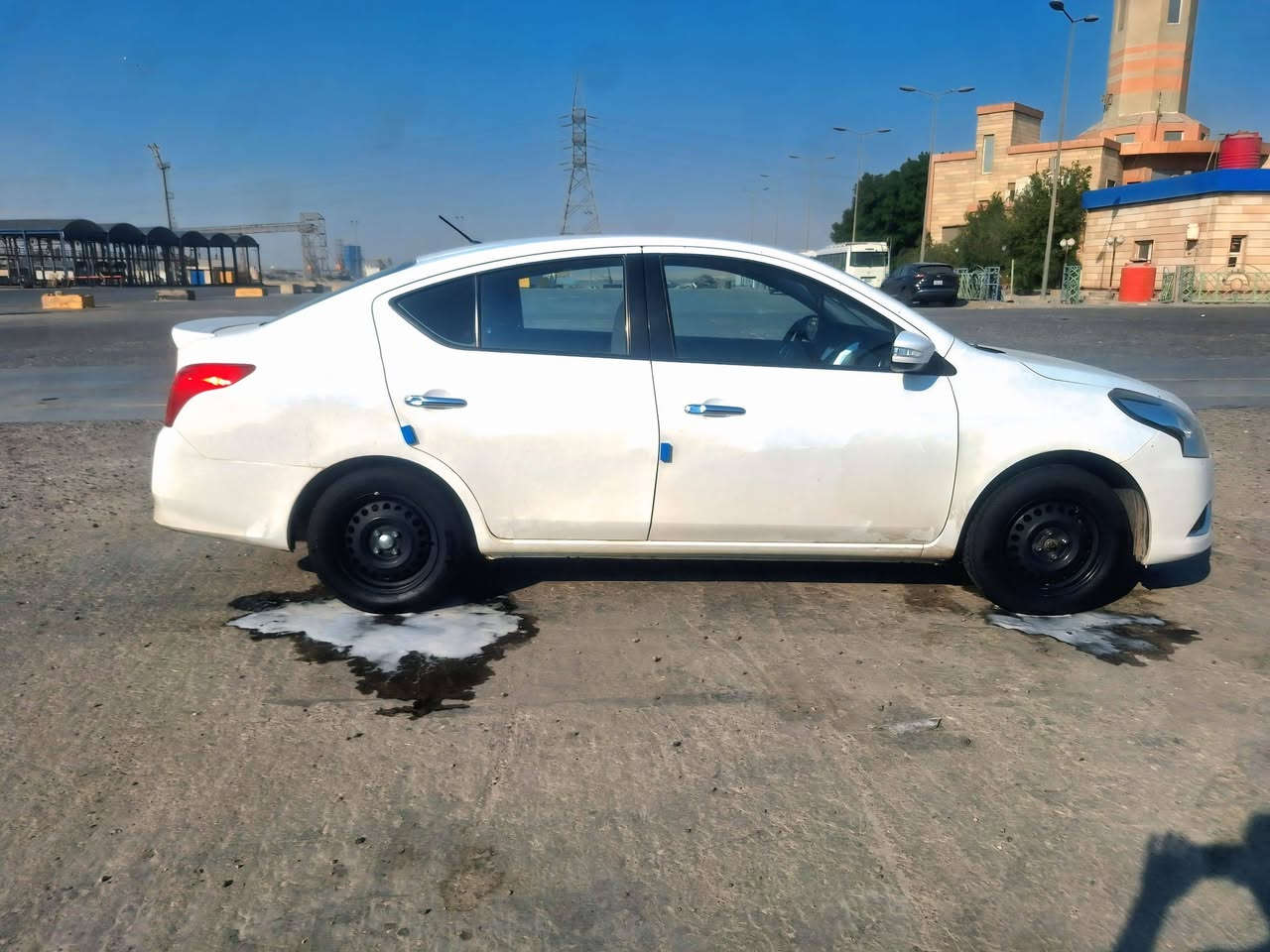 السلام عليكم نيسان سني مصري ٢٣ سياره خير من الله كير مكينه كفاله بيه مدكر كدام وبيه شبر من لبنيد + بيهه ملاحضات تبريد قطعتين داخل اسود جام اربعه كهربائ

لعسر مطلوب ٩٣ وبيه مجال مكاني البصره هارثه 
***********
