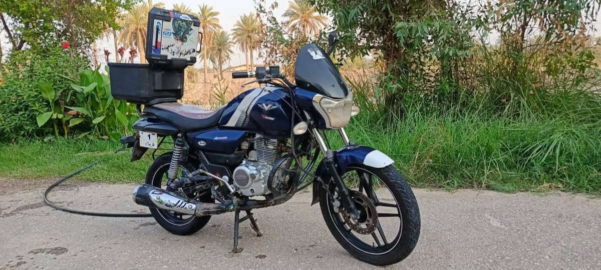 سلام عليكم دراجهv15 باجاج أوراق اصولي محرك قبل 15يوم شاده مال دايون عضم تخم تاير دراجه مابيه اي نقص مكاني خان نص ستفسار واتساب ***********

