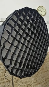 اضاءة مستمرة • RGB • تحكم موبايل