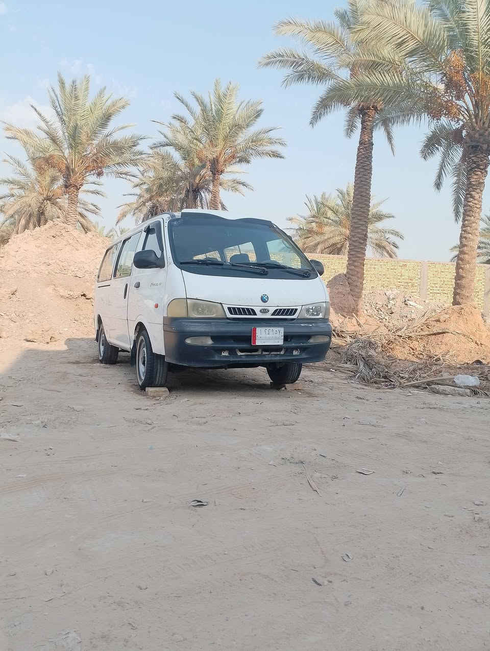 السلام عليكم بريجو ٢٠٠١ سنويه ٢٨ بدون صبغ بس الربع وره باب السلايت بيه كير محرك اكسن نضاف عنوان بابل ***********
