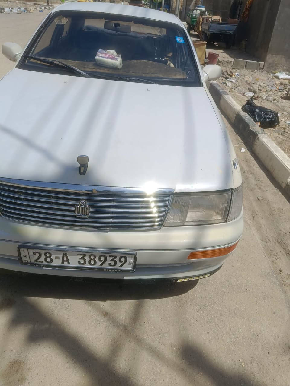سياره للبيع نوع بطه متصل مكينه مكينه وقير اثنين ونص موديل 93 باسمي ثاني يوم داور السياره مقفوله من الضربه والعيب الشرعي العنوان الكامل ناصريه حي الفداء للاستفسار على هذا الرقم واتساب *********** السعر 45
