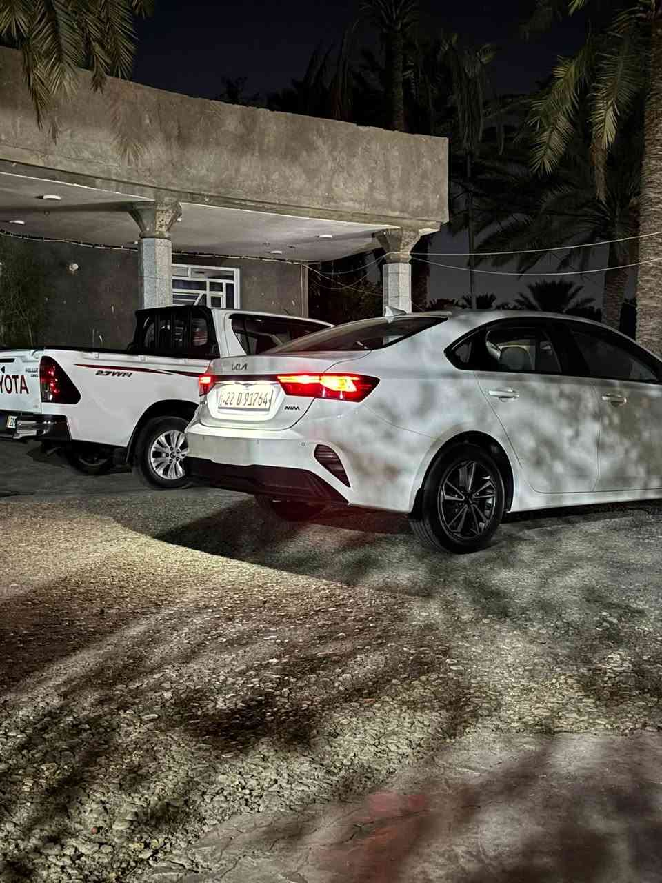 سيراتو 2024 محرك 2.0 رقم اربيل ماشيه 100 الف كيلو مواصفاتها كامل بدون فتحه بيها pdr اباب السايق والباقي مكفول مكانها صويره والسعر 170 وبيها مجال للاستفسار خاص او *********** ترهم مراوس بk4
