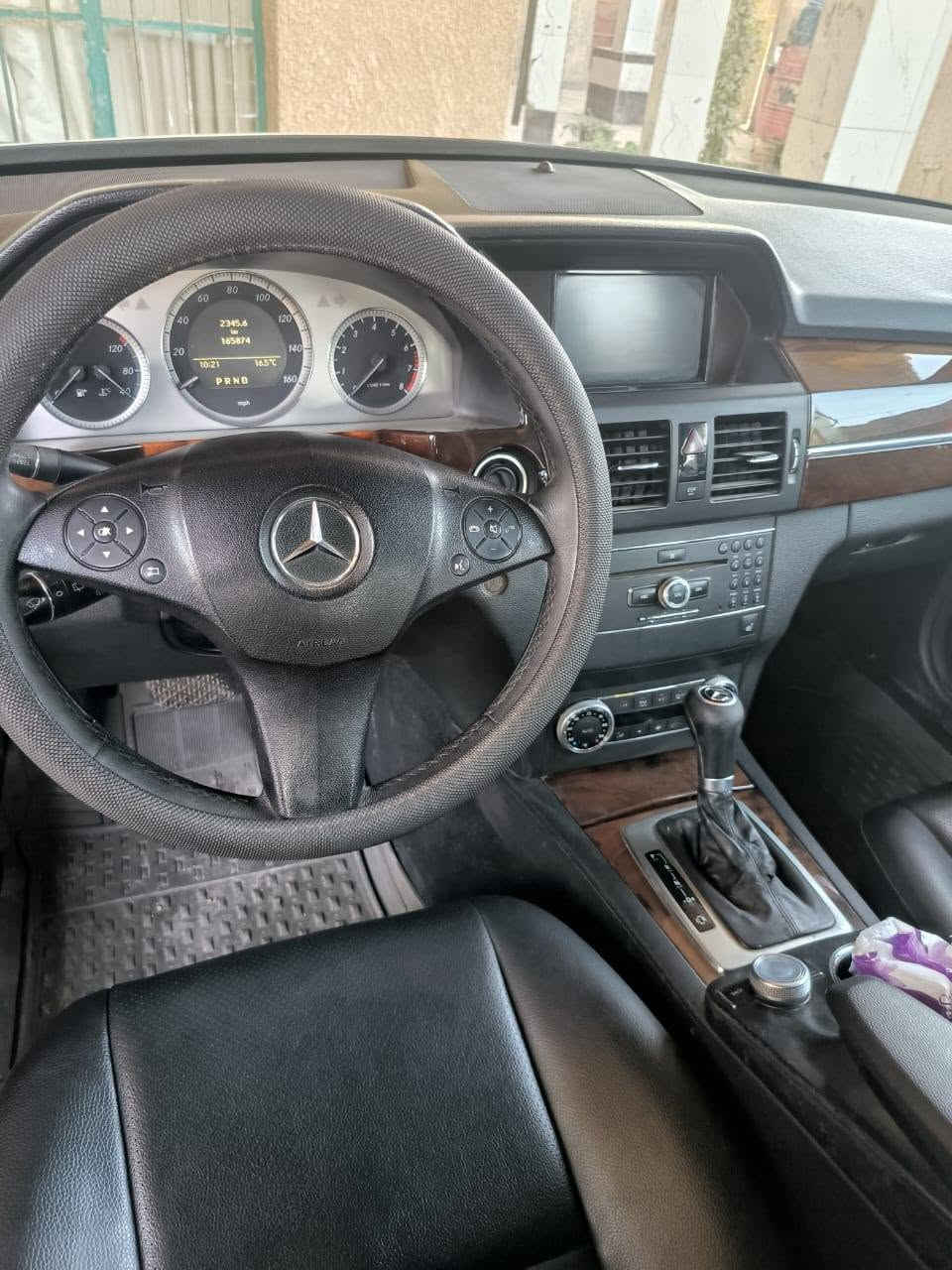 GLK 350 • ٢٠١٠ • رقم بغداد