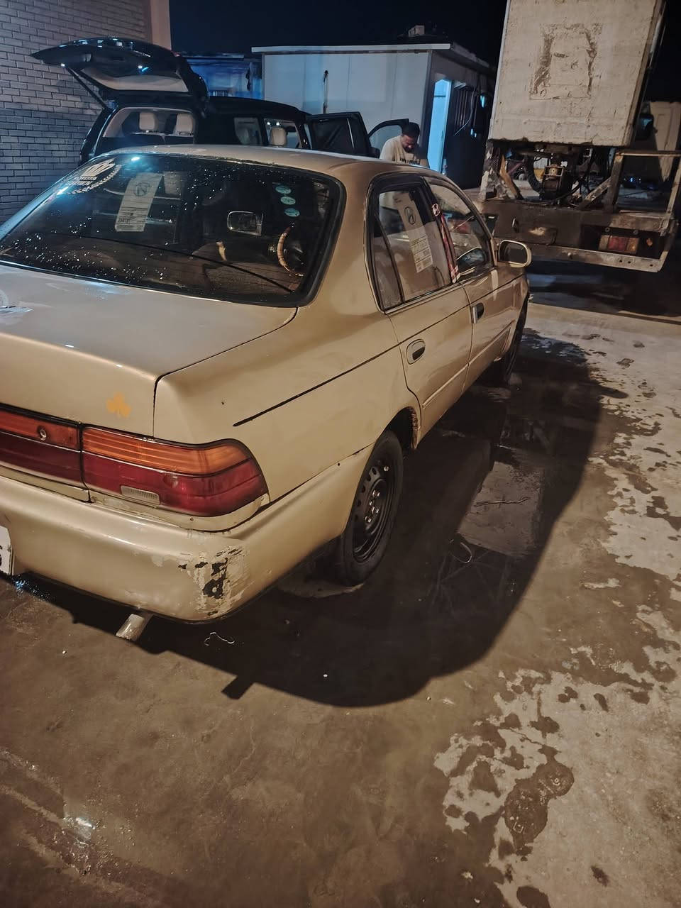 السلام عليكم ورحمة الله وبركاته كورلا 1991 سياره حلوه ما بيه نقص رقم بصره نكليزي 2027 تخلص سنويه راعيه ابي الخصيب السعر 38 وبيه مجال الطيبين مكان سياره البصره أبي الخصيب  رقم *********** وتساب اخوان عل فيس ما متواجد

