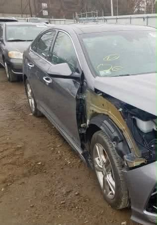 سوناته موديل 19
ماشيه 67 
مكينه 2400
كير AT
لايت زنون عالي ناصي بلاد 
رادار امامي وقارئ خطوط ومانع تصادم 
حساس مطر 
شاشه وتدعم كار بلي 
كامره دواره بلاد 
شحن واير ليس 
فول تحكم استيرن 
اشارة  مري جانبيه 
رادار جانبي تنبيه عند الاقتراب 
رادار خلفي مع حساس خلفي 
بصمه بيبان وتشغيل وجنطه 
فتحه سقف بنوراما طكتين 
كشنات جلد 4 
كشنات امامي تدفئه وتبريد 
كشن سائق خزن ميموري 
كشن صدر كهربائي 
قطعتين تبريد امامي وخلفي 
تبريد منفصل 
بردات خلفيه 
بصمه هندر بريك 
اوتو بارك 
جنطه عند الاقتراب تنفتح 
تشغيل عن بعد 
صيانه كامله اله 
تبديل بلكات اصلي 75 الف اصلي 
تنظيف غرفه الاحتراق 50 الف اصلي 
تبديل كلاص فيت بم 50 الف اصلي 
تبديل فيت بم 100 الف اصلي وكاله 
تبديل بطاريه امرون خضره
سعر 148 وبيه مجال بسيط جدا 
هاتف // ***********

نص مكتوب في الصور:
- 36980270
