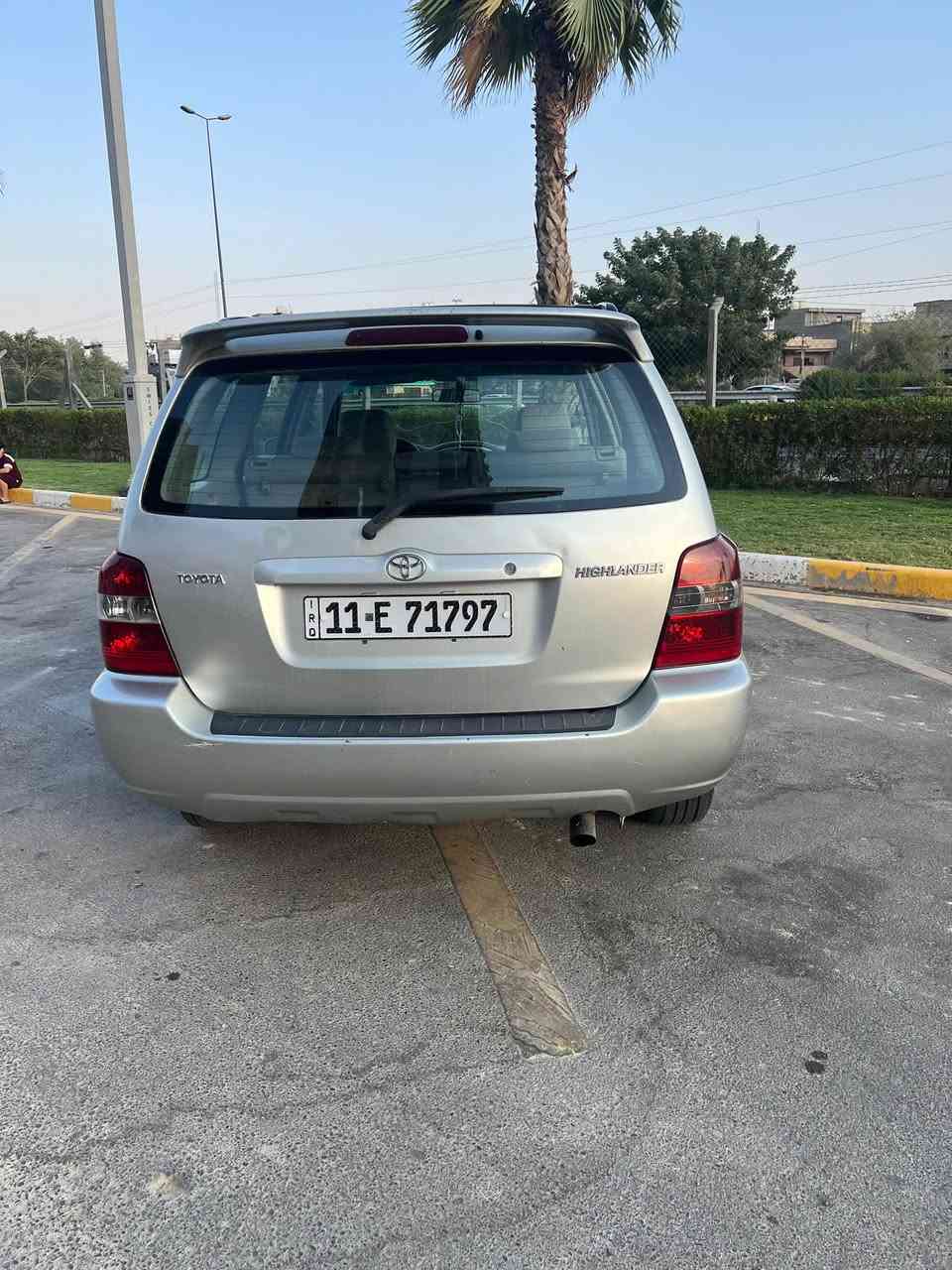 هايلاندر ٢٠٠٤
رقم بغداد تحويل مباشر 
تبريد ثلج صدر جديد
مكينة ٦ سلندر ٣٣٠٠
ماشية ١٣٦ الف
السعر ٨٥ 
مكاني الغزالية  ***********
