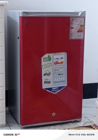 ثلاجه البيع بيهاا عطل بسيط سعر 50 بيهاا مجال بوبشام 07832266099