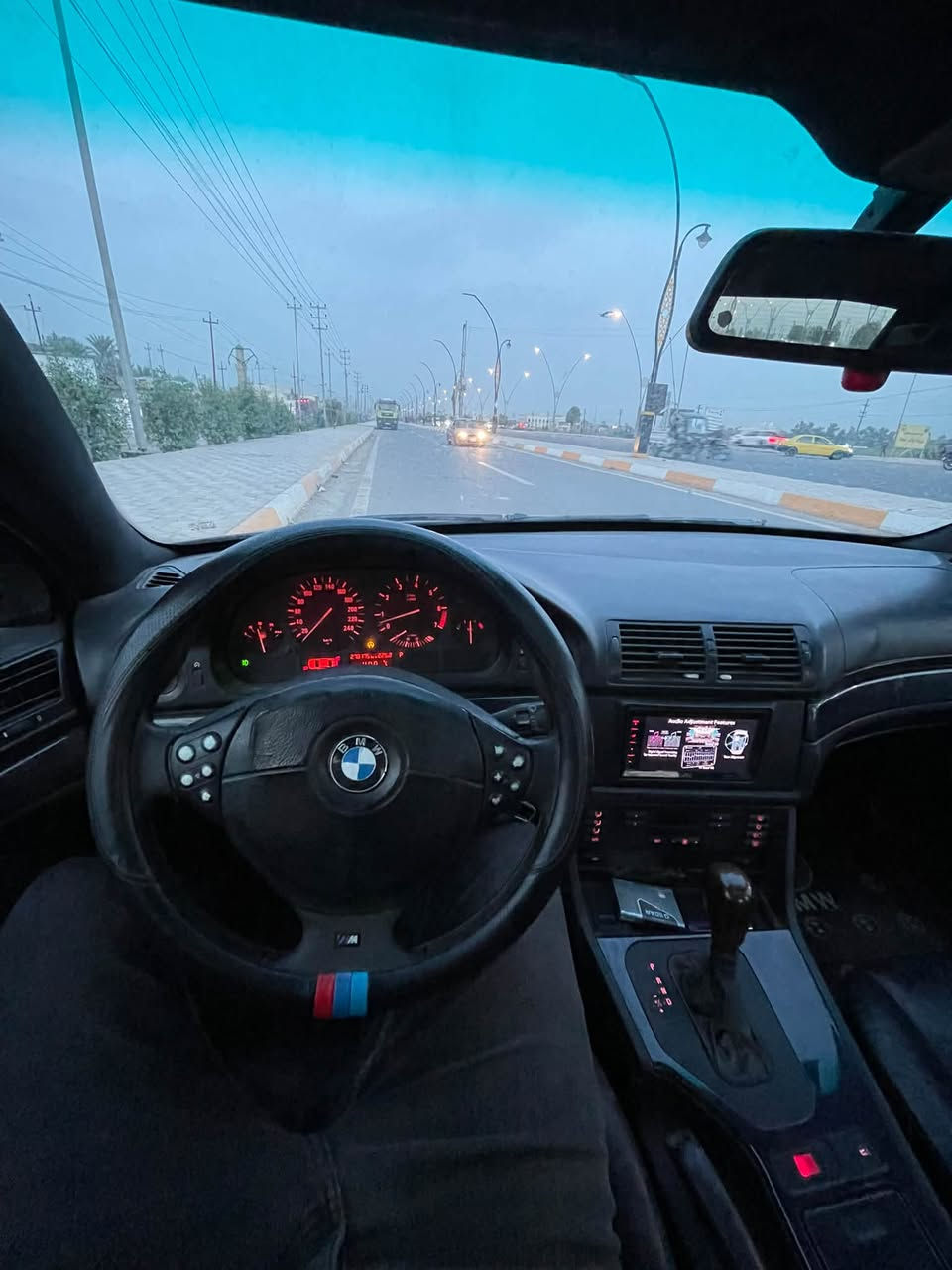 E39 528i • كت M كامل • حادث خلفي