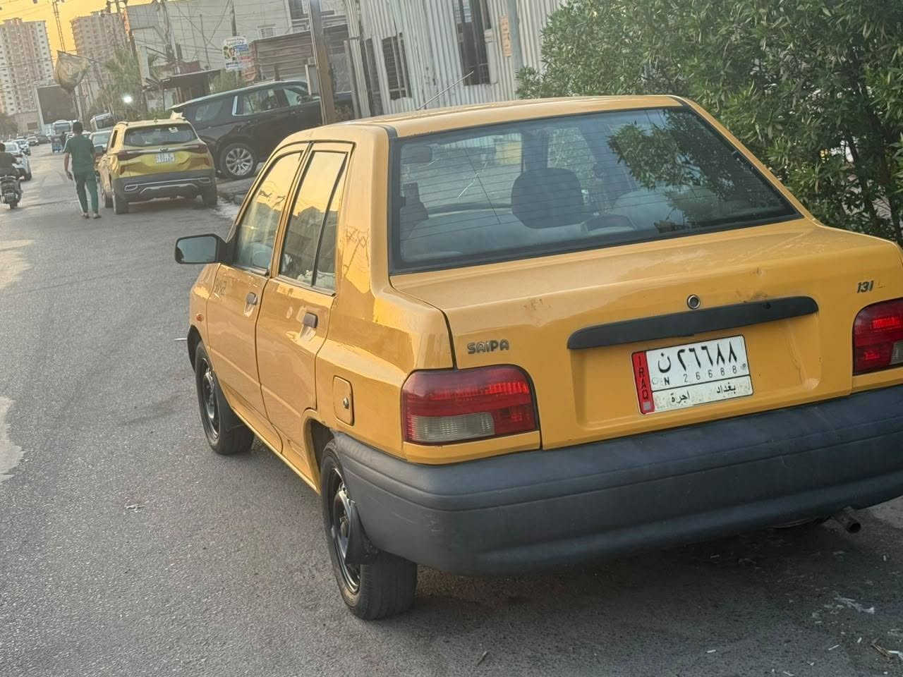السلام عليكم سايبا ٢٠١٧. لسياره  اني مطلعها من لشركه سياره كير ولمكينه  مكفوله. لتبريد شغال ولصدر مبدله جديد لسياره بيها لباب هذا يحتاج صبغ بس او جيب باب جديد وشده. وبيها لهلالات لخلفيه خياس  مكاني  لسياره ع ايدي واني ذني جان سويتهن بس ما عندي وقت مكاني. بحي بلعلام 
لسعر ٣٨ وبيها مجال.  
لتواصل ع ***********
