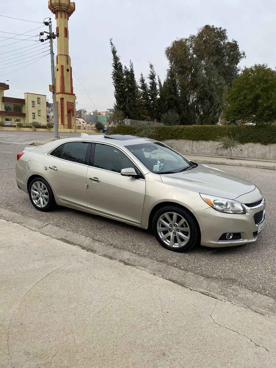 السلام عليكم
� للبيع شفروليه ماليبو LTZ

موديل2016 – محرك 2500 وارد امريكي

💰 السعر:100 (قابل للتفاوض)

المواصفات:

✅ فئة LTZ فول مواصفات 

✅ محرك 2500

✅ كير أوتوماتيك

✅ فتحة سقف

✅ رادار امامي وخلفي وجانبي

✅ شاشة  قاصة وكاميرا خلفية

✅ حساسات خلفية

✅ مثبت سرعة

✅ مقاعد جلد. تحكم مقاعد كهربائي 

✅تدفئ مقاعد 

✅تحديد مسار

✅ إنارة LED زينون

✅ رادار تصادم

✅ سستم مضخمات .صوت

✅ تدفئة تبريد بحالة ممتازة 

✅حداديه امامي خلفي بحالة جيدة 

✅ داخلية سيارة لونين اسود وجوزي 

 ✅رقم دهوك بسمي تريد تحويل أو وكالة عامة

📃بيه جاملوغ الامامي فقط صبغ بدون ايرباك 

📍مكان سياره ديالى 

📞 للاستفسار ***********
