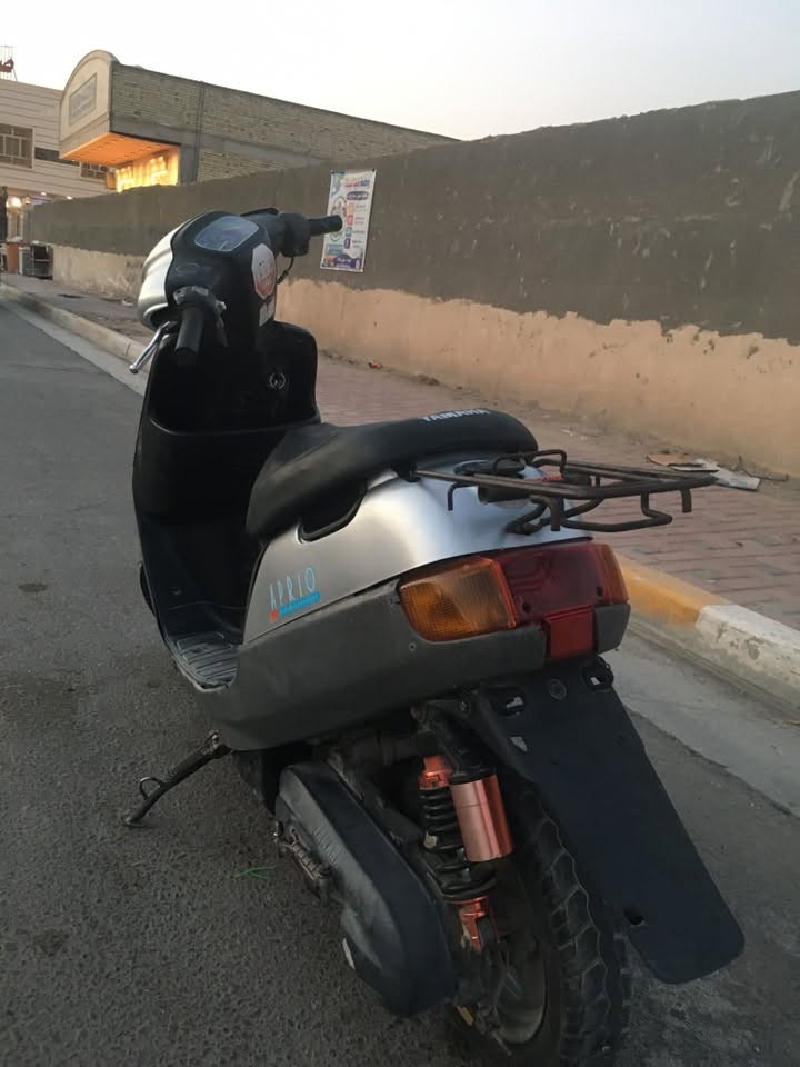 سلام عليكم دراجه بطه للبيع مديل 2000 دراجه نضيفه بمعنه كلمه شرط شلعه او معدل ما نقصه شي كامله مكمله سلف شغال هندر  مابيه ولا صوت كير ولا روله مابيه شاصي مكفول كفرات بلادي دراجه كامله ما نقصه شي  سعر 275الف او بيه مجال مكاني كربلاء الحولي ميه يم قاعت سوفانه هاذه رقمي بي واتساب ‭***********
