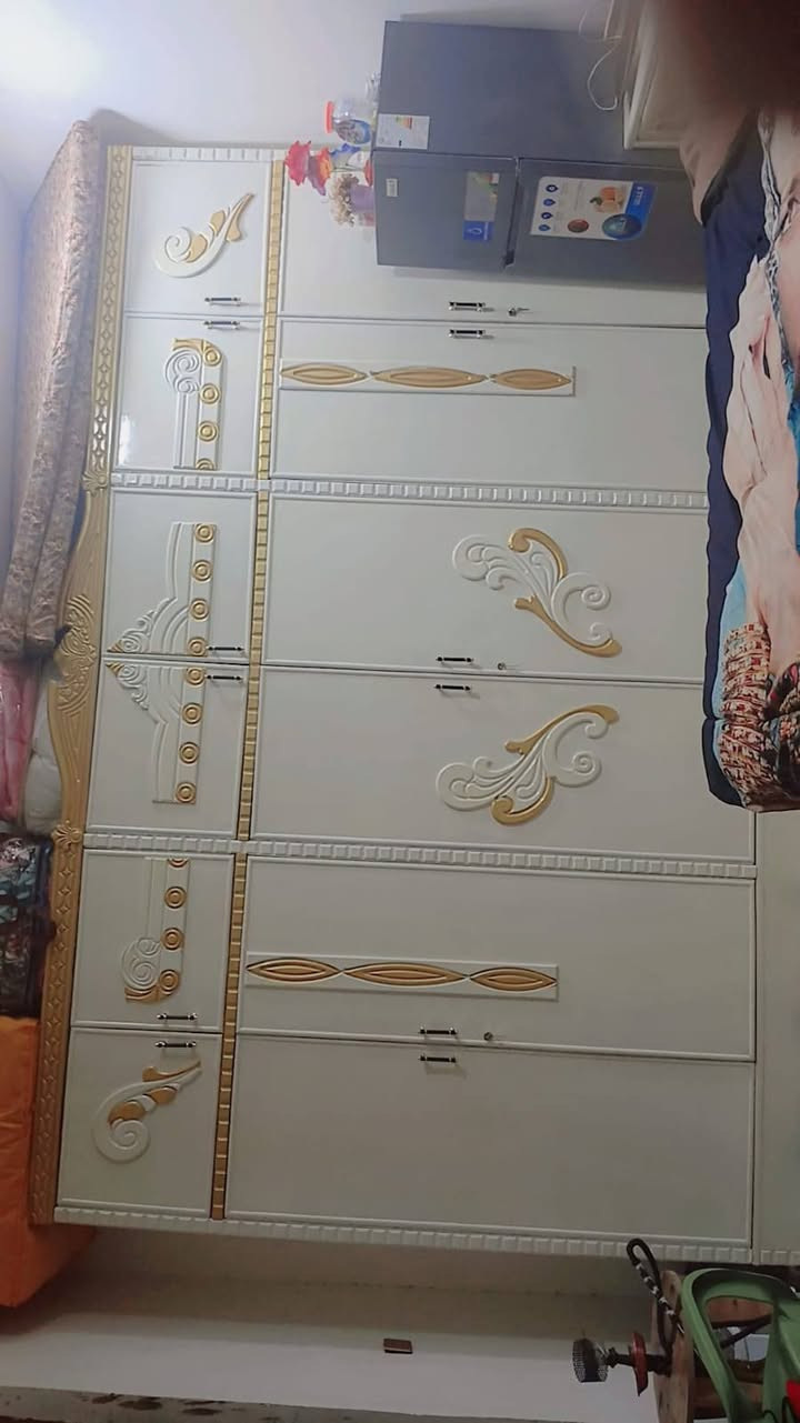 السلام عليكم غرفه نوم للبيع عراقي تصميم تركي السعر ٨٠٠
‏‪***********‬‏ بغداد قرب مجمع بسمايه
