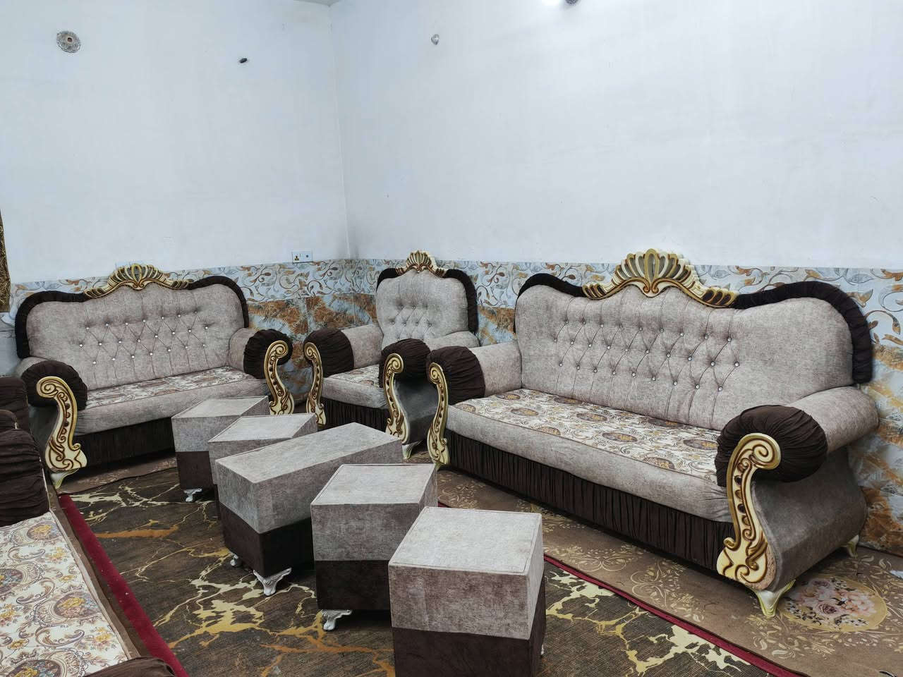 تخم ملكي👑 10 مقاعد تسكام مع5 طبلات هديه حيل نضيف مابي اي ضرر السعر375 العنوان كربلاء  الأمن الداخلي يوجد توصيل داخل كربلاء ***********
