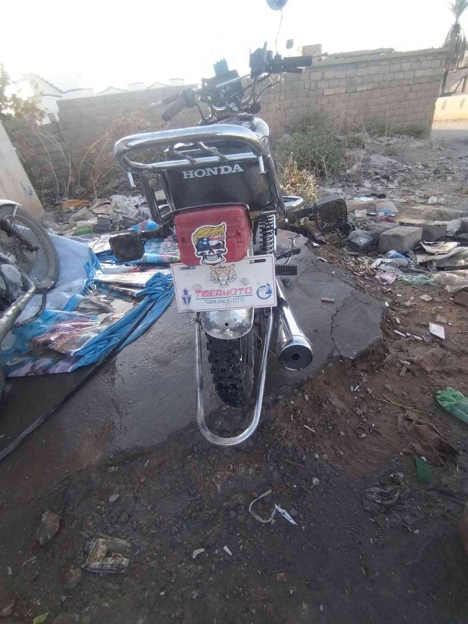 للبيع ومرواس
سيفان موديل 23
نضيف محرك نار
كهربائيات كلها شغاله ضو اشاير سلف بس يعوزو كتف
مكاني كياره اجحله
السعر خابر ودلل
***********

