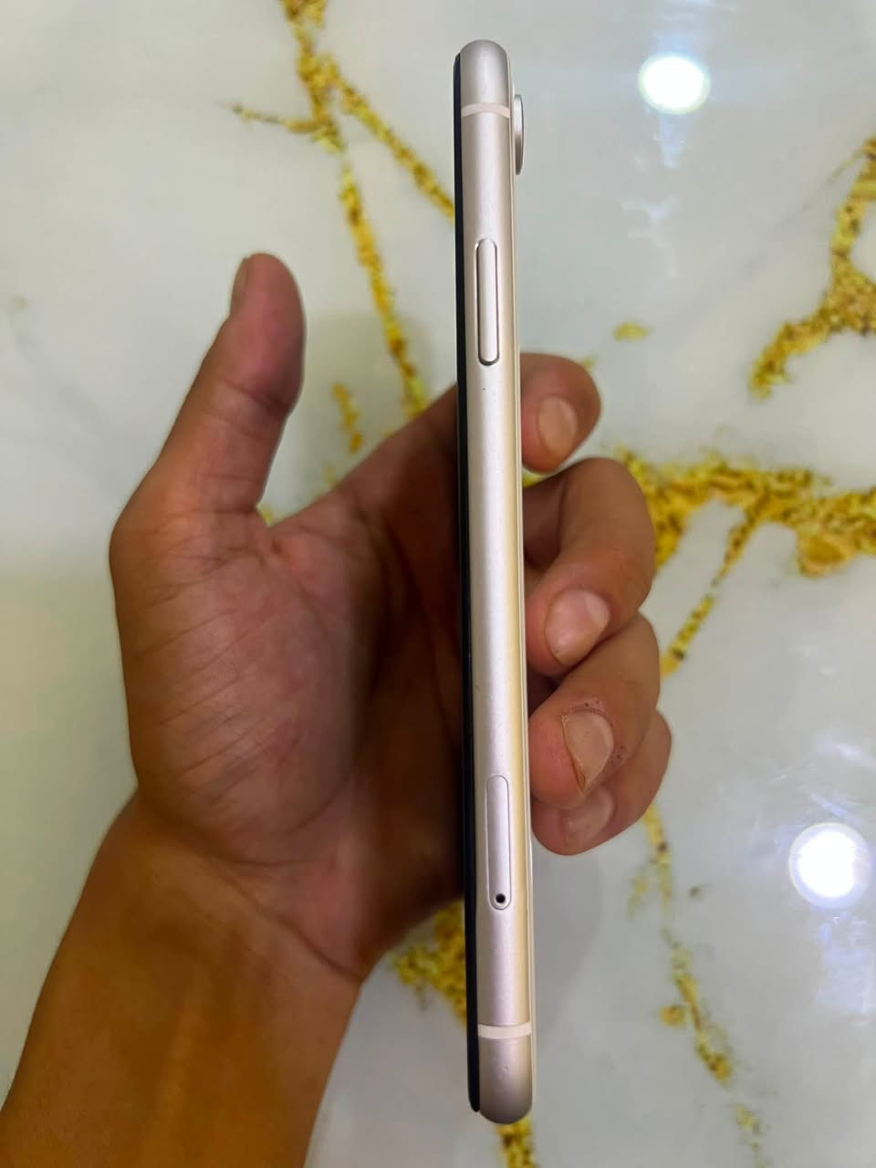 سلام عليكم ( للبيع ) ، ايفون Xr لون ابيض ، مساحة 128 , مبدل بطارية + شاشة ، الجهاز نضافة فول سعره ( 225 وبي مجال )

والجهاز الثاني Honor 9X pro

الضرر موضح بالصور 
مساحة 256

سعره ( 75 ) وبي مجال
للاستفسار : ***********
