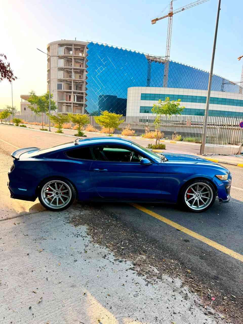 #بيع_أو_مراوس مع رياضي حصراً ‼️
𝙵𝚘𝚛𝚍 𝙼𝚞𝚜𝚝𝚊𝚗𝚐 𝙴𝚌𝚘-𝙱𝚘𝚘𝚜𝚝
الموديل : [ 𝟸𝟶𝟷𝟽 ]
المحرك : [ I4 / 2.3 - Turbo ] ⚡️
الگير : [ أوتوماتيك ] 
الممشى : [ 60 الف ميل ]
اللون : [ أزرق - مميز ] 🌀
الحالة : [ السيـارة وارد امريكا ضررهـا شبر بالبنيد ، وبالعراق جاملغ خلفي ]

[ لمعرفة السعر اترك تعليق داخل المنشور وسوف يصل اليك مباشر عبر رسالة نصية ] 📥

[ الـــــمـــواصــفـــــات ]

- السيـارة مواصفاتها فئـة 𝗧𝗿𝗮𝗰𝗸 𝗣𝗮𝗰𝗸𝗮𝗴𝗲

الموقع : [ بغـداد / المنصـور  ] 📍

للتواصل واتس اب او اتصال : [ *********** ]

#ford #mustang #eco_boost #turbo #yasser_erbil
