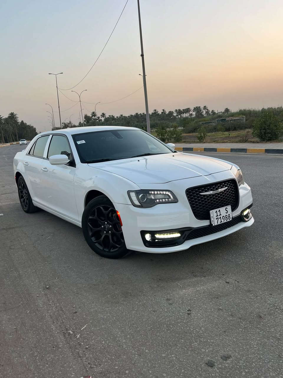 سلام وعليكم اوباما c300موديل 2020اصل رقم بغداد بسمي سنويه وهزه جديده سياره Sجديده مال بيت ما مشتغله كفاله مكينه كير حداديه تايرات باتري جديد شاده غرفته جديده ماشيه 127بيه جاملغ صبغ فقط بدون تبديل سياره مال جناي السعر 235وبيه مجال  ***********
