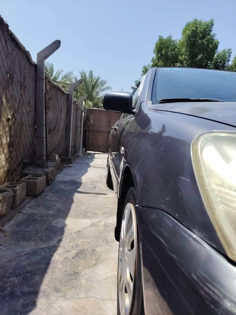 السلام عليكم
من رخصه الآدم المحترم 

مسيوبيشي لانسر ٢٠١٠ بيها صبغ صفحه سبب الجراد وبيها طخه اباب السايق ومعمره تخم داير جديد محرك بل كارترون داخل صاج بيها جراد بل بنيد والقماره والجنطه 

بغداد قرب أفران باب الاغا 

السعر ٧٣ وبيها مجال 

***********
