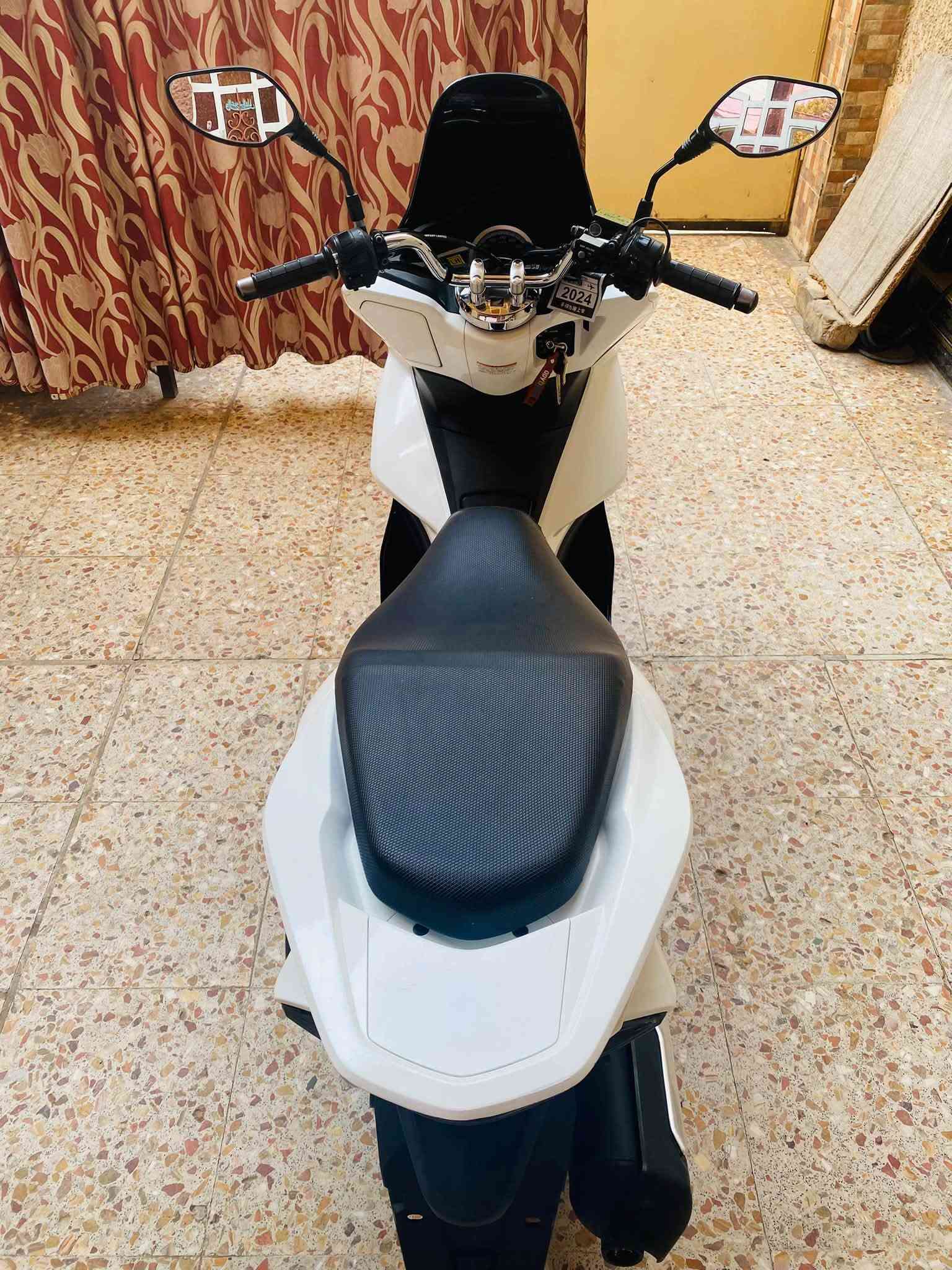 السلام عليكم Pcx150
جيل الثاني ياباني مكينه 150

كفاله عامه 

ماشيه 45

بغداد الحسينيه الراشديه

السعر 18وبيهه مجال بسيط

***********
