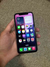 آيفون XR • ١٢٨ • شاشة أصلية