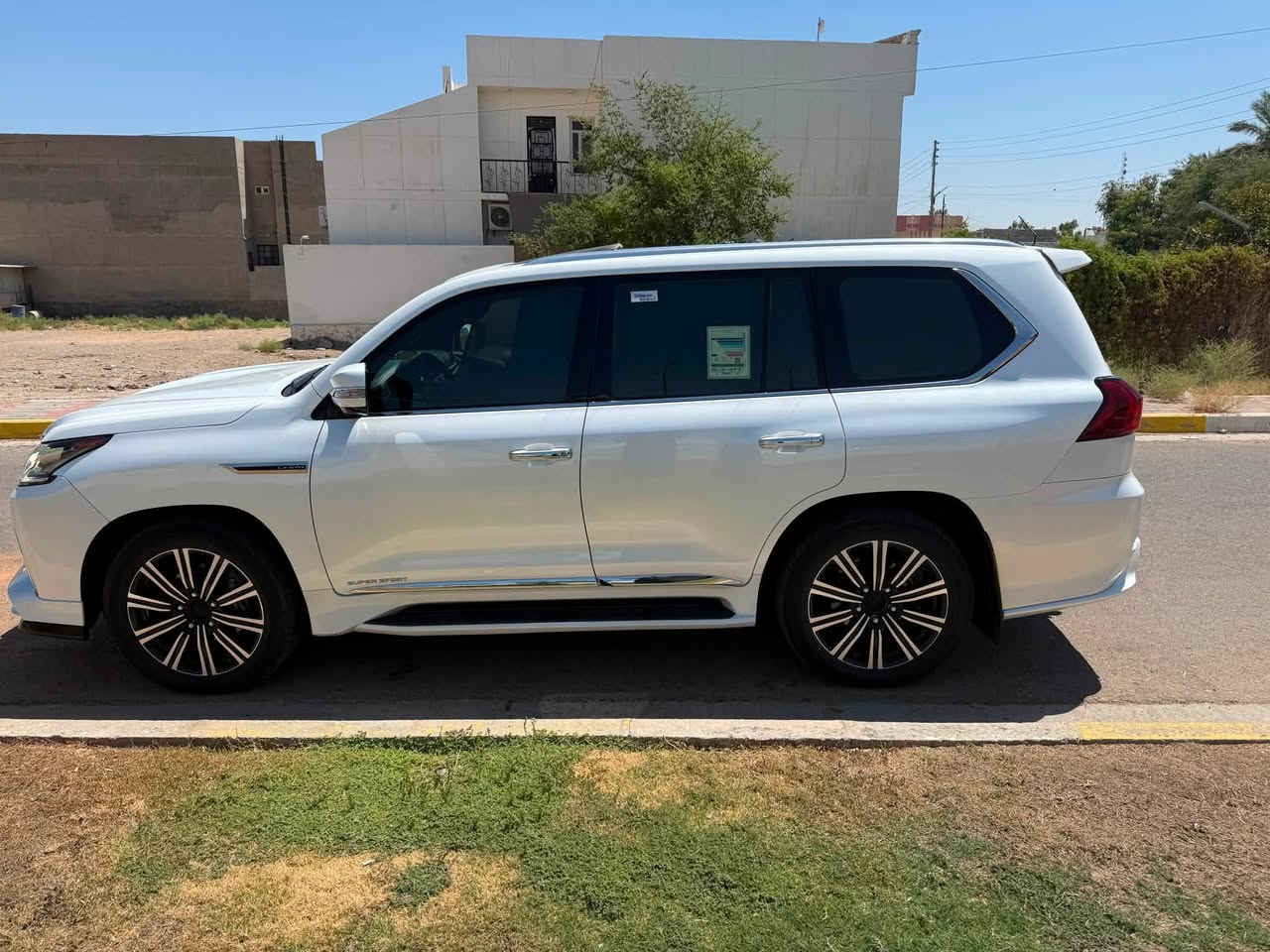السلام وعليكم البيع او مراوس حسب القناعه
لكزس  LEXUS  LX 570  سوبر سبورت موديل  2021 ابريم اصلي  سياره جديده  مكفوله مغلفه فلام حمايه PPF بل كامل  
الكشنات مدوشمه من بابا الشيخ اصلي  
ماشيه 23 الف حقيقي 
رقم اربيل  باسمي ثاني يوم تحويل 
ابواب شفط معروفه مواصفات لكزز فول اخر 
بصمات اثنين وكرت موجوده 
غراضه شركه كله بيه موجوده ارضياته و فرشات كتلوكات عدده كباته بعد مامشدوده مستحيل اكو نظافته بل نسبه موديله 
مكان الرمادي رجاء فقط شراي يتصل 

***********

