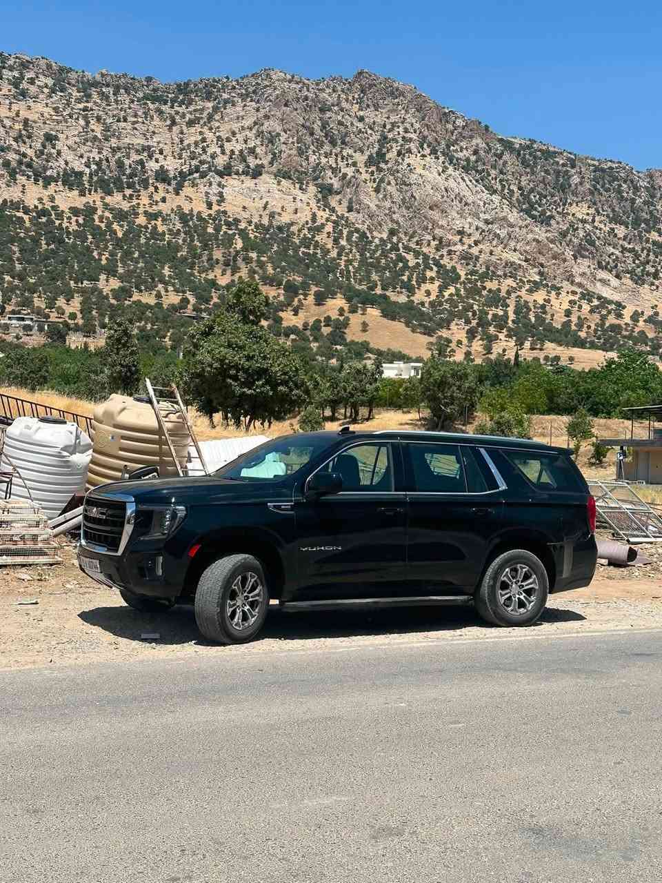السلام عليكم
يوكن جمسي للبيع فقط 

المديل 2023

ماشيه 30  

مواصفاته SlE

السياره مغلفه PPf

السعر465 ورقه بيه مجال 

مكفوله كفاله عامه و مكفوله من الدبل كود 

للاستفسار ***********
