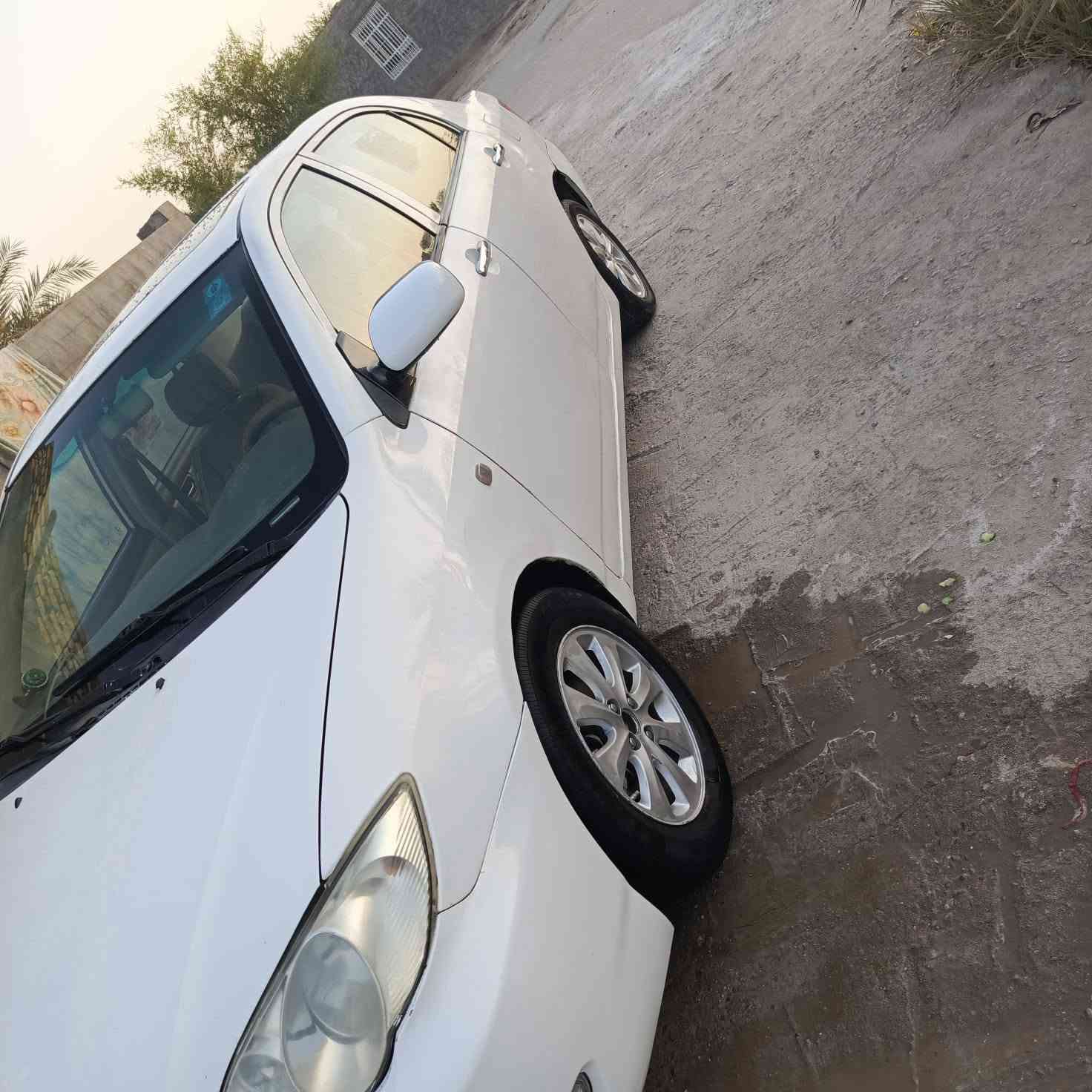 سلام عليكم سيارة بي واي دي f3,موديل 2012 سنوية إلى 2029 رقم بابل مداور ثاني يوم كير ومكينة وتبريد 🥶 مكفولات حدادية نص عمر كهربائيات جاهزة على آخر حباية منضومة زنون للعالي  بيها قطعتين صبغ السيارة جاهزة وحلوة مال جناي السعر 54 وبيها مجال للشراي رقم الهاتف *********** المكان نجف كوفه
