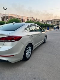 النترا • ٢٠١٧ • مبدل نفس اللون
