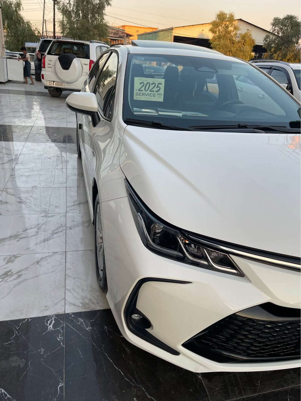 السلام عليكم ورحمة الله🙏
تيوتا كورلا للبيع ( هايبرد) ✔️ 
موديل : 2025 🔸 
ماشية : 19 الف km 🔹
سيارة كفالة عامة بدون صبغ أو تعديل 
مواصفات فوول 1/1▪️ 
شاشة _ كامرة _ تحكمات كروز سرعة رادار امامي تحديد مسار تبريد قطعتين لايتات زنون 
*********** يوجد واتس اب 
    ((مكان السياره اربيل / موصل 
السعر / 169 أربيل, العراق
