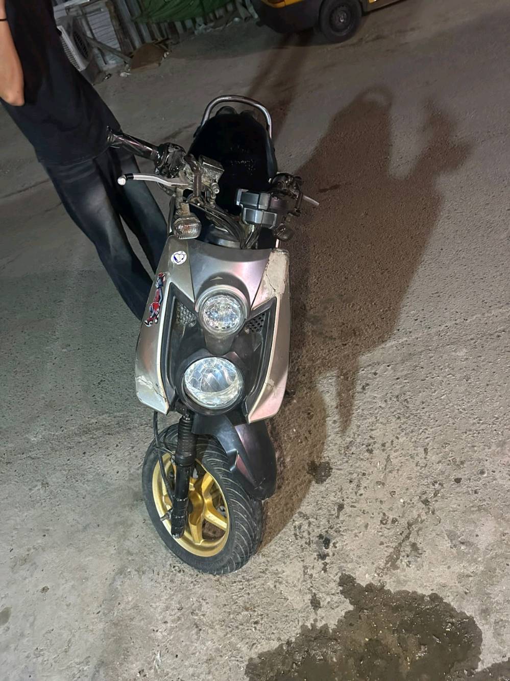 دراجه سكنس جبلي مكفوله من الويل للويل كلشي مكفول وين ما تريد تفحص تاخذها وتروح 
الدراجه بيها صالنصه توبو اف ام الاصليه والله بس الصالنصه صارت عليه ب 140 الف اصليه مو العاديه+زوج تايرات جدد جديدات بدلتهن 60 الغ واحتاجيت واريد ابيعها وعارضها ب 900 و بيها مجال مكاني (بغداد) بغداد الجديدة مقابيل تل محمد 
واتساب, ***********
والرصيد ***********