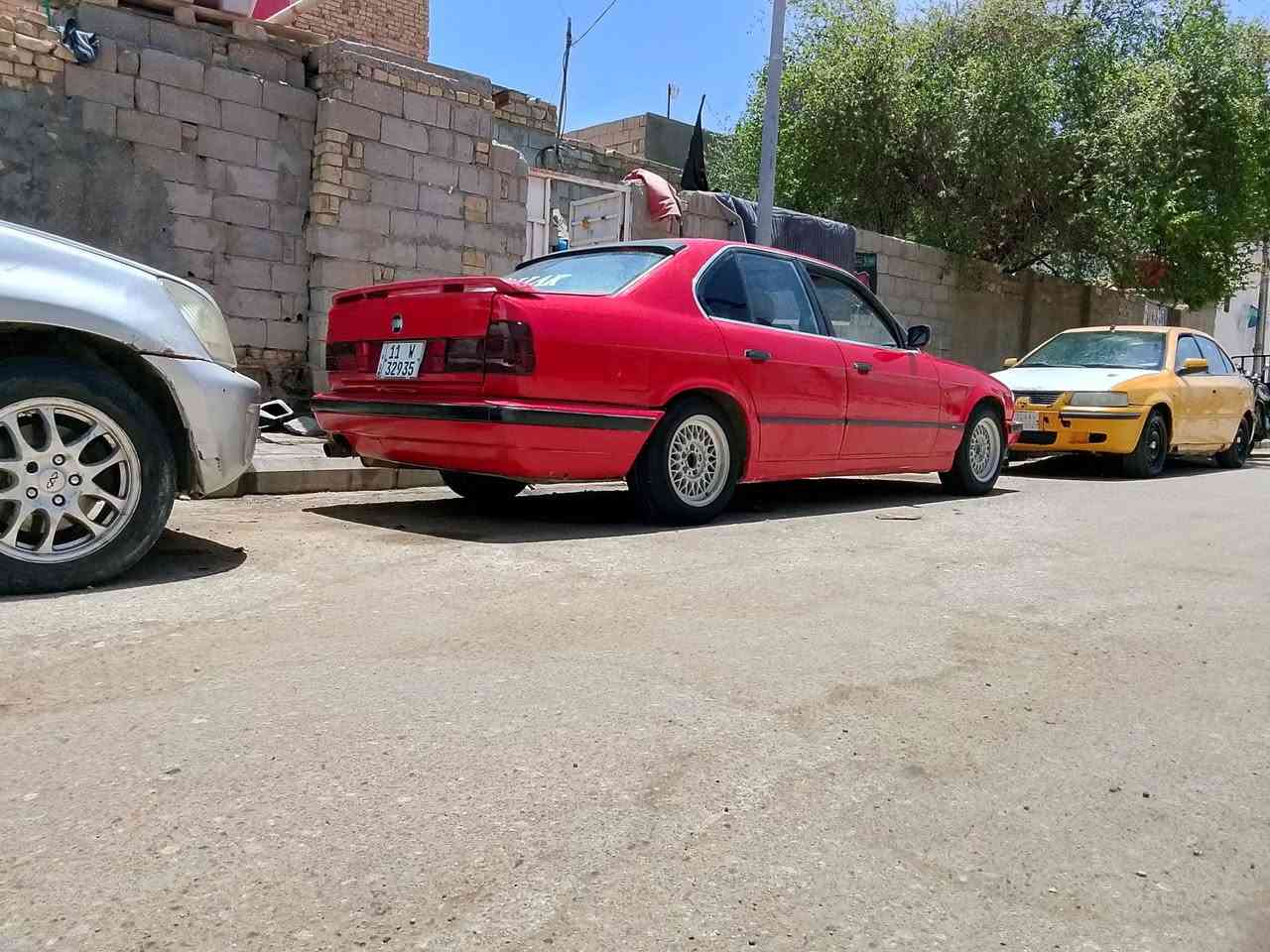السلام عليكم بيم 520البيع ماناقصه شي فقط ترتيبات بل حداديه اكسن رياضي كير عادي مكينه وكير خير من الله كهربايات كله شخال فتحه سقف مابيه ضربه فقط بل باب الوره ومصلحه بصيطه رقم نكليزي راعيه يريد تحويل بيع او مراوس حسب القناعه 35وبيه مجال بصيط @@+***********
