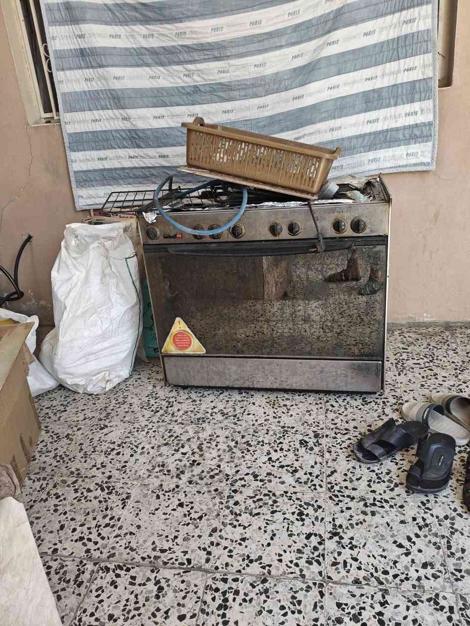 كاونتر وطباخ للبيع
ادفع سعر بما يرضي الله...عجبني ابيعك
***********
