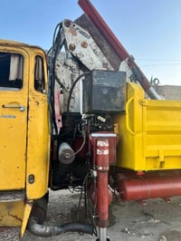 مان موديل 82 معامر جديد كرين 9 طن تخم تاير جديد العنوان بغداد 07714153...