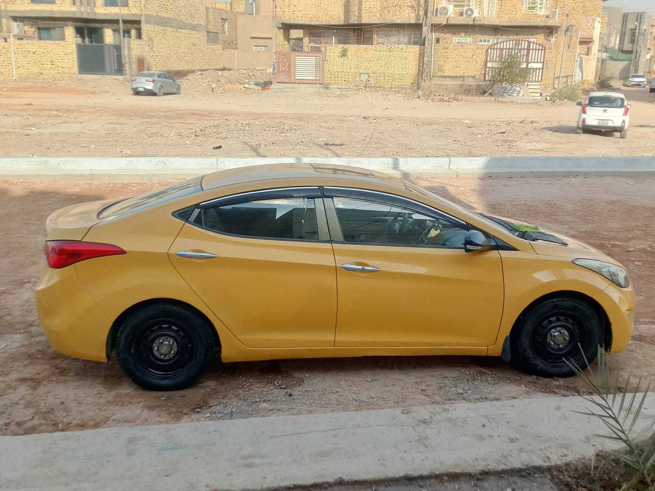 النترا موديل 14 خليجي محرك 1800 سياره مكفولة فقط تصليح بل دوسه جهة العبري 
مكاني الديوانية ***********
السعر 97بيه مجال
