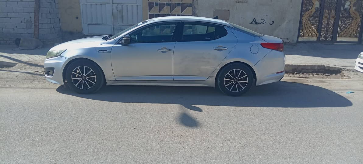 للبيع اوبتما ٢٠١١ رقم أربيل وارد كوري كير عادي مكينة دوش ٢٠٠٠ جديدة تبريد شغال دواخل جلد تحكم ستيرن انارة داخلية كشنات كهربائي مري شفط بيهة رشات صبغ مكفولة من الضربة القوية السعر ٧٥ وبيهة مجال العنوان الديوانية الشامية موبايل***********
