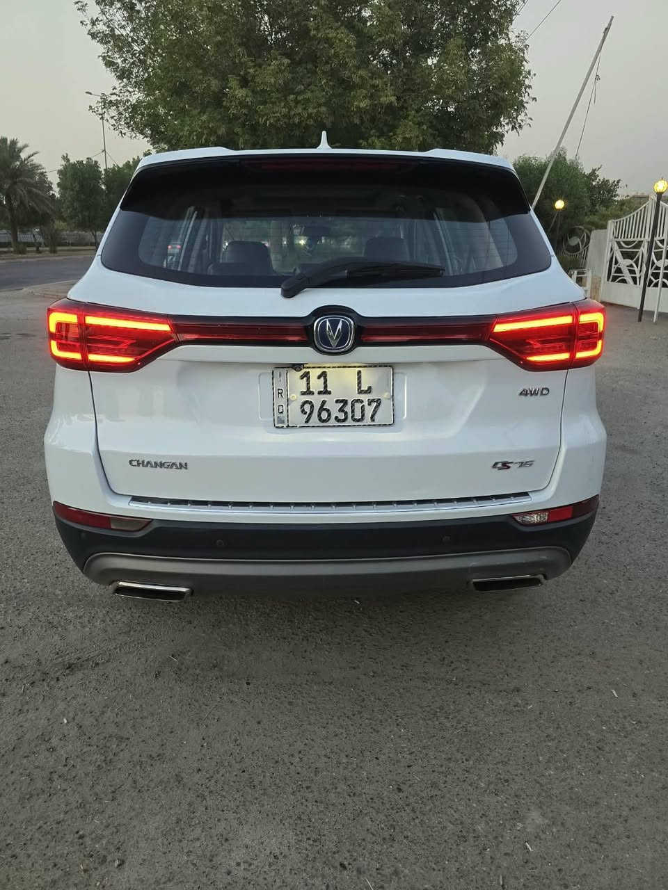 ..السلام عليكم ..جانجان ٢٠٢٠ ......cs75....خليجي...ماشيه 65الف...الون ابيض...مكفوله من الداميه للدعاميه وسوناره وياه
 محرك ١٨٠٠ بانزين
فول مواصفات
بصمه
بانوراما .كامرات محيطيه.تحكمات جهتين..تبريد قطعتين.
جلد قرميدي.لدات اماميه وخلفيه 
مري شفط
كراسي ٢ كهرباء
رادارات..وبعد بيه هواي مواصفات....
رقم بغداد الجديد بسمي هزه جديده سنويه جديده تحويل مباشر 
السعر (125$)والشراي يدلل..العنوان بغداد الكرخ شهداء السيديه 
قرب تقاطع درويش ولتفاصيل اكثر الاتصال على الرقم 
***********...علي ..تحياتي للجميع
