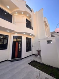 الموظفين • ١٢٥م • ٣ غرف